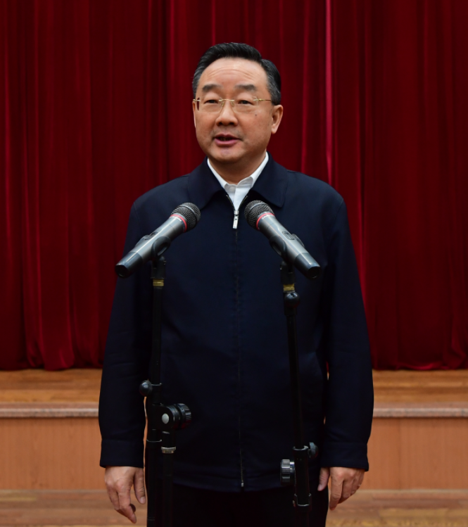 省长现场致敬退休副省长:了不起