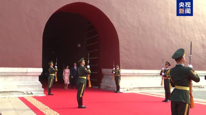 多国领导人称赞九三阅兵：非凡盛会多国领导人称赞中国九三阅兵，非凡盛会